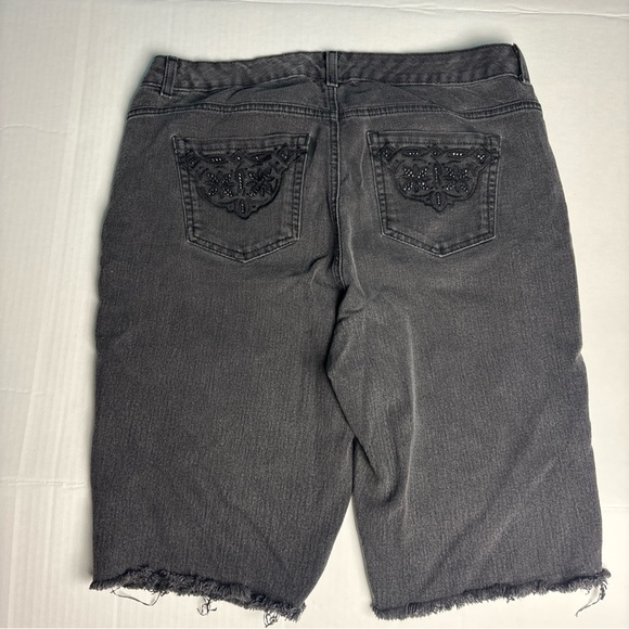 JMS Women’s Size 14 Shorts Black Denim Cut Off DIY Embroidered Gemstones Stretch - Picture 2 of 11